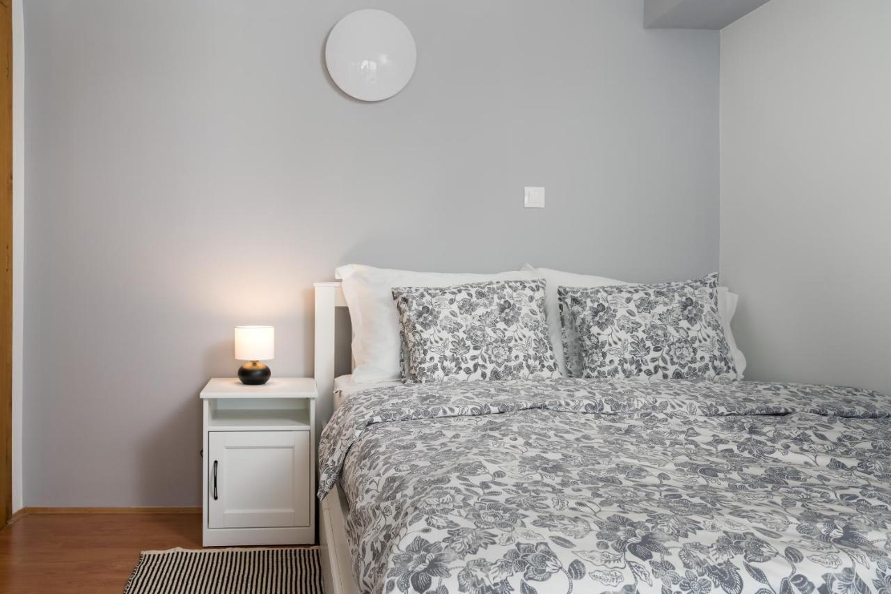 Stone Lady Holiday Home With Pool&Hot Tub,Sauna,Bbq,Garden Rasopasno Eksteriør billede